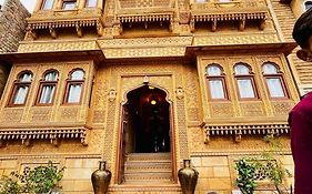 Golden Marigold Hotel